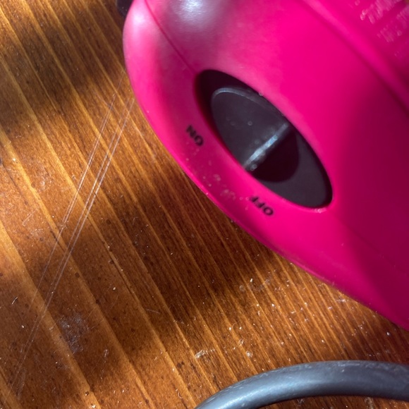 Revlon Salon High Heat Hair Curling Iron Ball Wand wear glove when in use - Picture 3 of 3